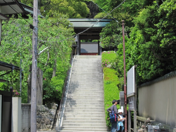 荏柄天神社の階段