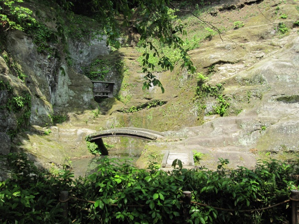 瑞泉寺の石庭