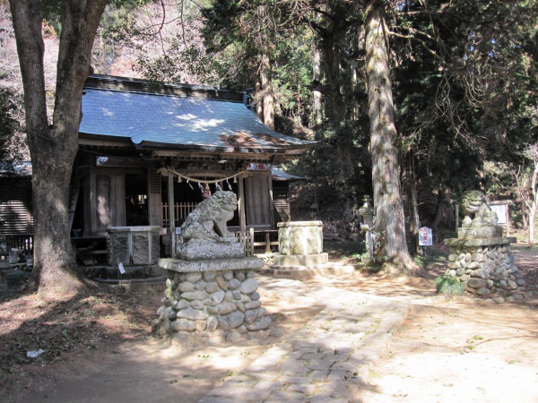 静神社社殿