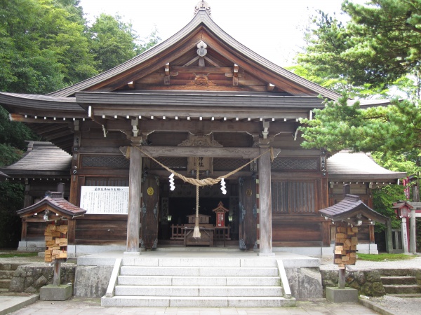 那須温泉神社拝殿