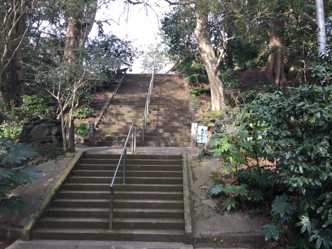 神崎神社（こうざきじんじゃ）階段